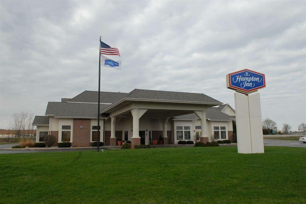 Hampton Inn Birch Run Bagian luar foto